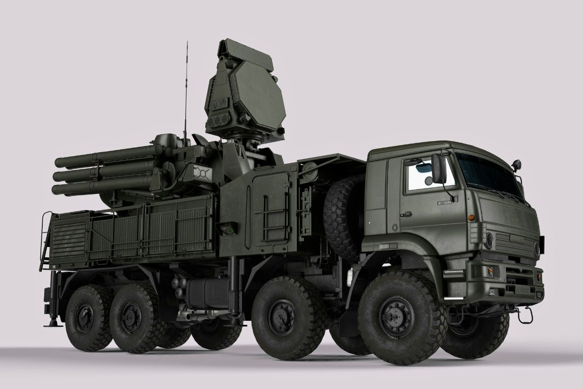 Mobile air-defence system on an 8x8 chassis